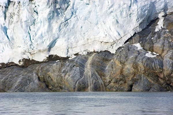 Glacier, bedrock and meltwater