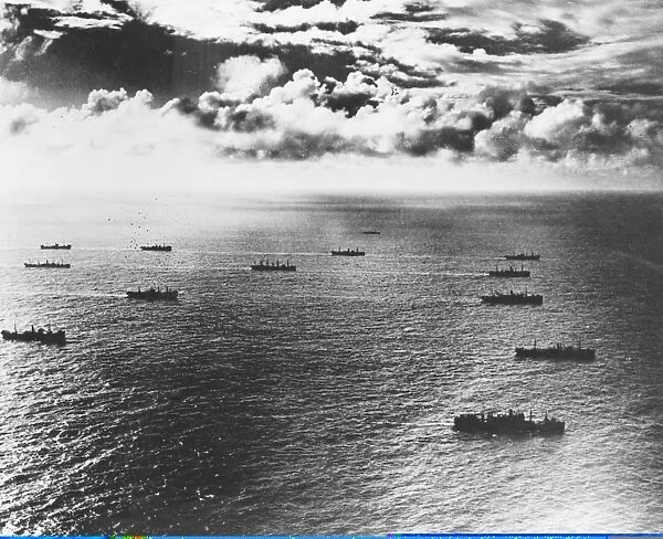 Liberty cargo ship convoy, 1940s C014  /  0525