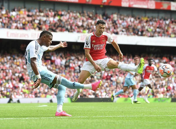 Arsenal vs. Nottingham Forest: Gabriel Martinelli Clashes with Danilo in 2023-24 Premier League Showdown