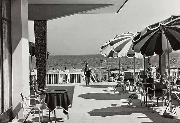 Album 'Viaggi Italadria- Rimini': 'Rimini-Riccione-Cattolica', terrace overlooking the sea
