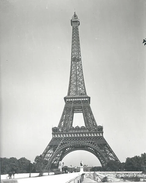 The Eiffel Tower, 1887-89 (b  /  w photo)