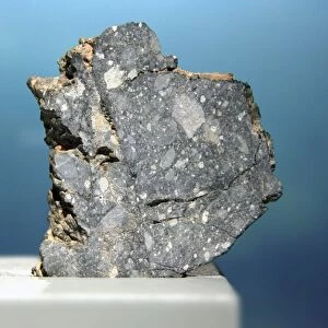 Lunar meteorite DAG 262