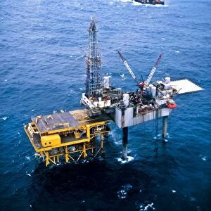 Oil platform
