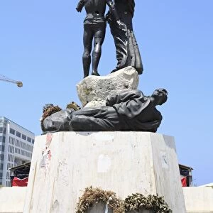 Martyrs Statue, Martyrs Square, Downtown, Beirut, Lebanon, Middle East
