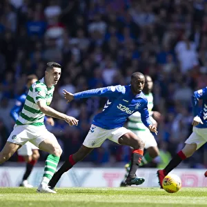 Rangers vs Celtic: Glen Kamara vs Tom Rogic - Intense Battle at Ibrox Stadium, Scottish Premiership