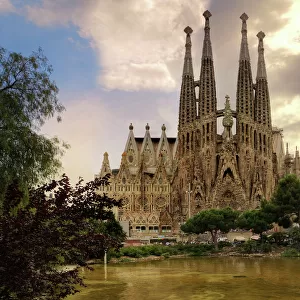 Sagrada Familia (Basilica and Expiatory Church of the Holy Family) By Antoni Gaudi, Barcelona, Spain