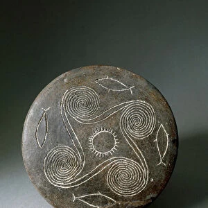 Minoan art: circular disc of Naxos in terracotta. Minoan civilization. 2400-2000 BC