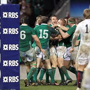 Ireland Celebrate Winning Try